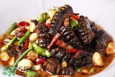 泥鳅和黄鳝是鱼吗,黄鳝长什么样