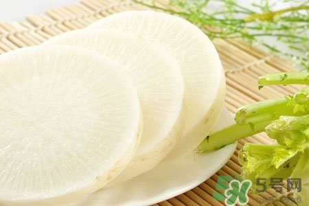 感冒能吃酸辣萝卜吗?,感冒可以吃辣萝卜吗