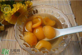 冰糖枇杷的功效和作用,冰糖枇杷的功效和作用怎么制作