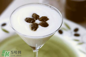 醋泡葡萄干的做法用什么醋,醋泡葡萄干的做法和功效