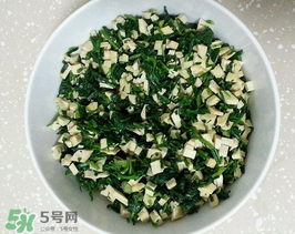 野生荠荠菜有什么好处,荠菜长什么样