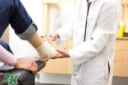 骨裂和骨折的区别在哪,骨裂和骨折的区别图片