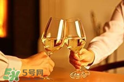 核桃酒下奶吗,核桃奶解酒吗