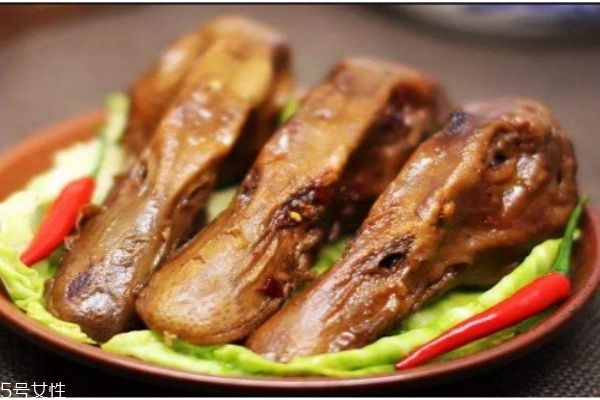 鸭头吃多了有什么危害呢(鸭头吃多了有哪些危害)