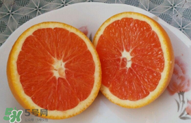 橙子里面为什么是红色的,橙子里面为什么是红色的能吃吗 橙子里面为什么是红色的,橙子里面为什么是红色的能吃吗