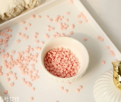 当妮留香珠不会染色(留香珠会不会染色) 当妮留香珠不会染色(留香珠会不会染色)