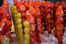 冰糖葫芦红色是色素吗,糖葫芦为什么是红色的