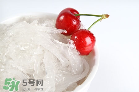 燕窝能和白萝卜一起吃吗,燕窝和胡萝卜可以同吃吗