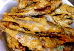 面粉炸小鱼怎么做酥脆好吃,如何炸小鱼炸的酥脆
