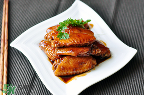 鸡翅怎么烤不会糊,鸡翅炸不熟怎么办