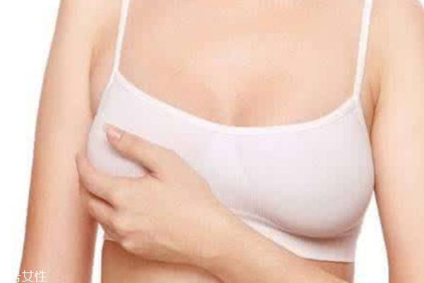 孕妇产后乳房有硬块怎么办,孕妇生完孩子乳房有硬块怎么办