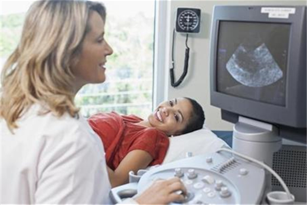 临产前胎动频繁吗请问临产前几天胎动厉...,临产前胎动频繁吗?