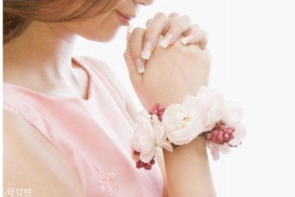 花西子口红什么颜色好看(花西子口红什么颜色好看)