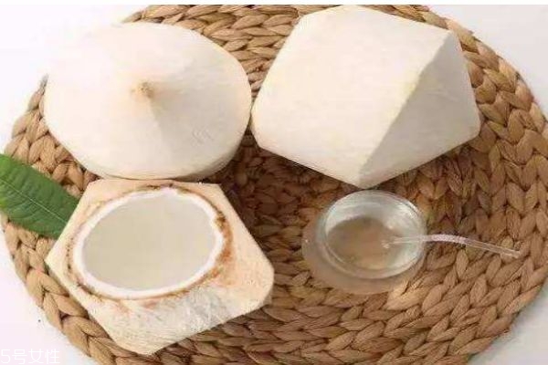 女生化妆前后对比照(女生化妆前后对比照片) 女生化妆前后对比照(女生化妆前后对比照片)