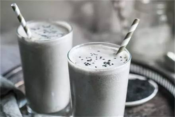 牛奶和豆浆在一起煮会发生什么(牛奶和豆浆能一起榨豆浆吗)