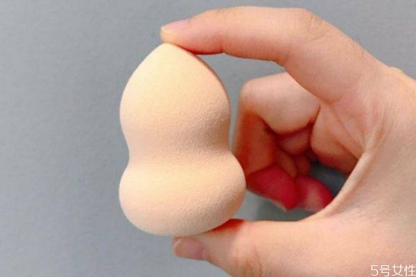 美妆蛋多久洗一次(美妆蛋多久洗一次,怎么清洗)