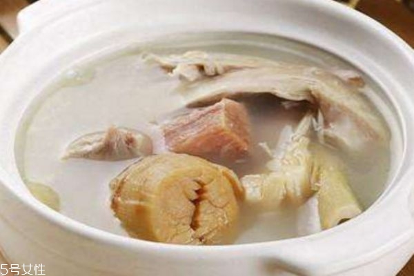 夏天喝什么汤滋补又不上火,夏天喝什么汤滋补