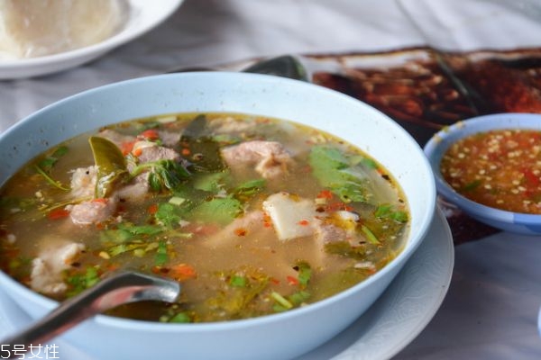 夏天什么汤好喝又简单清淡,夏天什么汤好喝又简单 夏天什么汤好喝又简单清淡,夏天什么汤好喝又简单