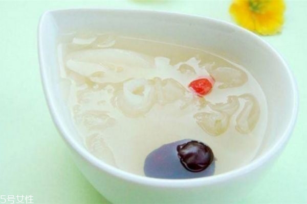 冬天咳嗽泡什么水喝,冬季咳嗽泡什么喝