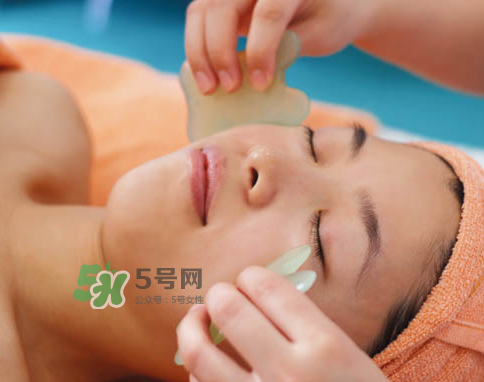 三伏天拔罐还是刮痧好,三伏天拔罐还是刮痧