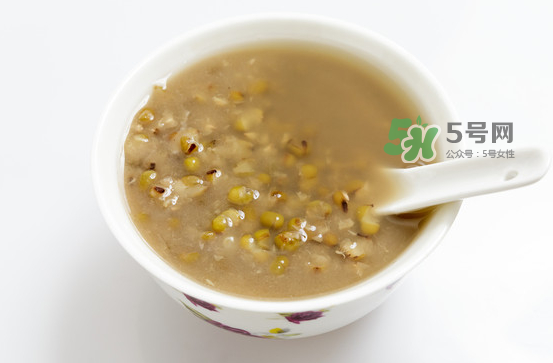 下雨天应该吃什么,下雨天适合吃啥