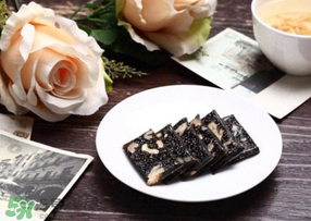 秋季吃阿胶会上火吗,上火的时候能吃阿胶吗