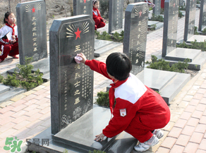 女性上坟有什么讲究,女人上坟好不好