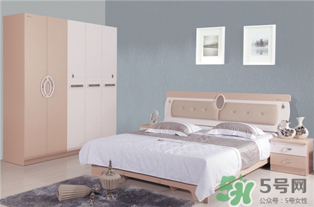 床头柜只放一个的坏处,床头柜只放一个好不好