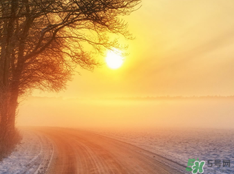 冬天和夏天空调开多少度合适,空调打开不制热 冬天和夏天空调开多少度合适,空调打开不制热