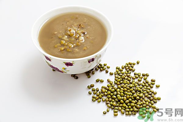 喝绿豆汤的禁忌,喝绿豆汤的禁忌和不宜人群 喝绿豆汤的禁忌,喝绿豆汤的禁忌和不宜人群