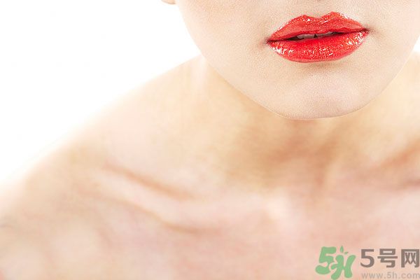 嘴唇起泡治疗方法,嘴唇起泡用什么方法可以治好
