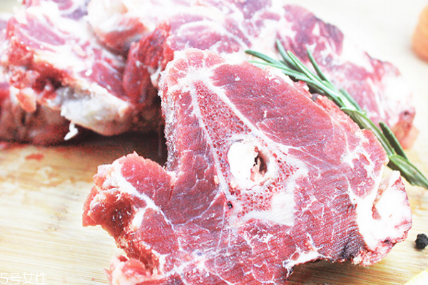 不能和羊肉同食的食物,羊肉不可以和什么食物同食?