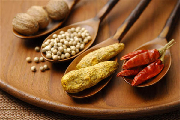 莲子吃多了会中毒吗(莲子吃多了会中毒吗)