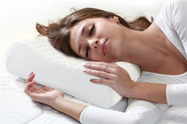 乳胶枕是枕高的一边还是低的一边,高低乳胶枕到底要枕哪边