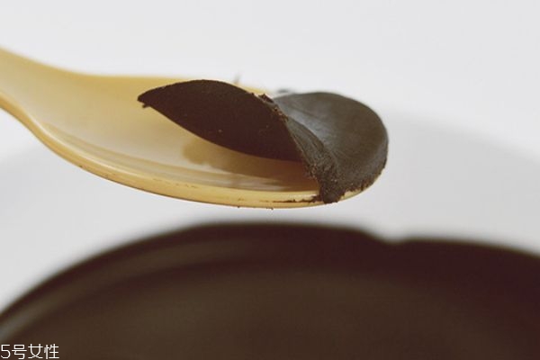 敷泥灸感觉像火烧,敷泥灸感觉像火烧一般多久能好