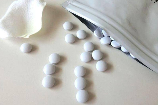 美白丸停了会反弹吗,美白丸停吃会不会反弹