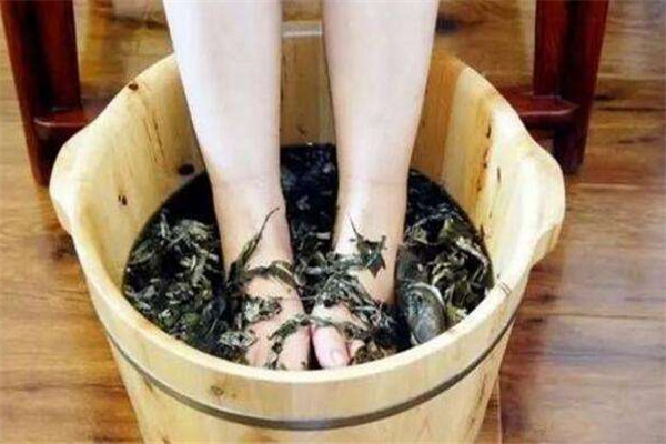 冬季经常泡脚的好处,冬季泡脚有什么好处多 冬季经常泡脚的好处,冬季泡脚有什么好处多
