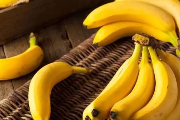 香蕉有黑点好吗,香蕉有黑点和没黑点哪个好