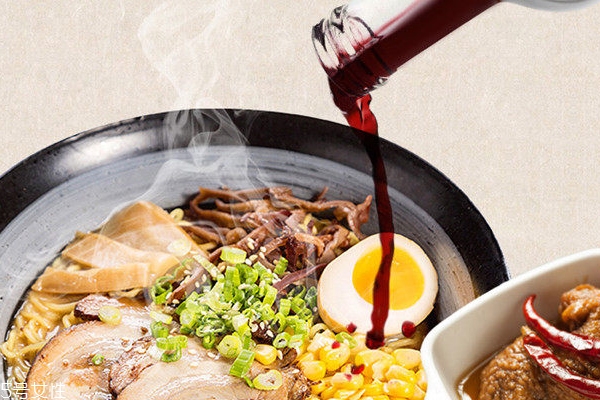 生抽酱油里有沉淀物能吃吗,酱油倒出来出现沉淀能吃吗