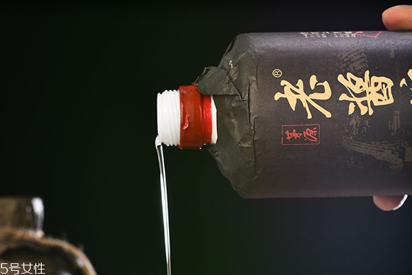 白酒分几种香型哪种香型最好喝,白酒什么香型口感最好喝呢 白酒分几种香型哪种香型最好喝,白酒什么香型口感最好喝呢