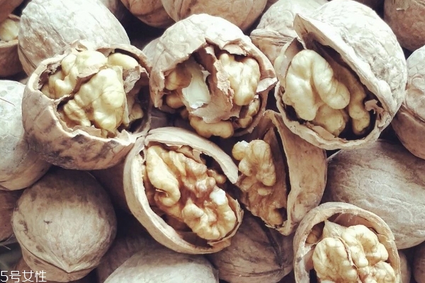 核桃坏了是什么味道,核桃坏了是什么样