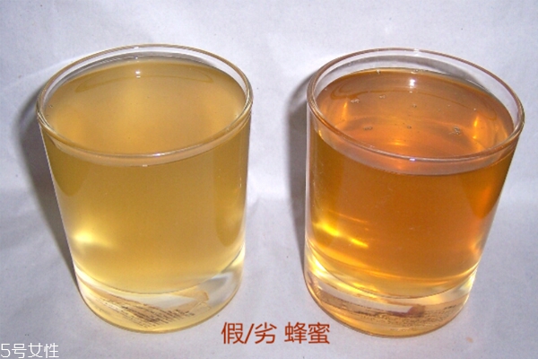 土蜂蜜为什么颜色很深?,土蜂蜜颜色越深越好吗 土蜂蜜为什么颜色很深?,土蜂蜜颜色越深越好吗