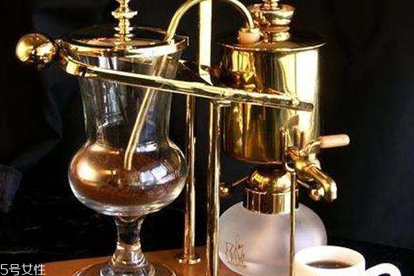 美式咖啡机和意式咖啡机哪个家庭用好,美式咖啡用什么咖啡机