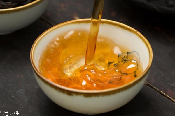 大红袍茶汤色泽,大红袍茶汤颜色比较浅