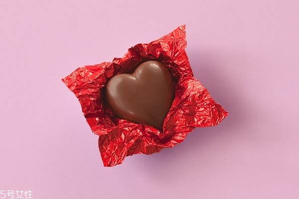 每天吃多少克巧克力比较好,吃巧克力一天吃多少好