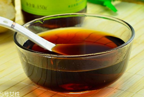 秋梨膏怎么吃效果好,秋梨膏怎么吃好