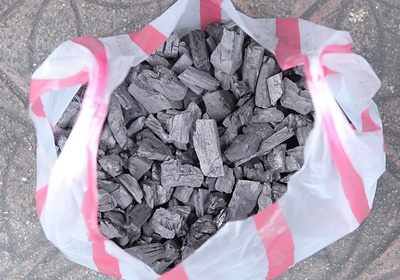 木炭怎么挑选,木炭买什么样的好