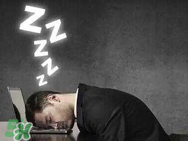 熬夜为什么长胖,熬夜和长胖有什么关系