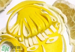 柚子皮泡脚的方法,柚子皮可以用来泡脚吗