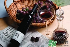 喝完白酒胃不舒服吃点什么,喝白酒后胃难受 吃点什么会好些